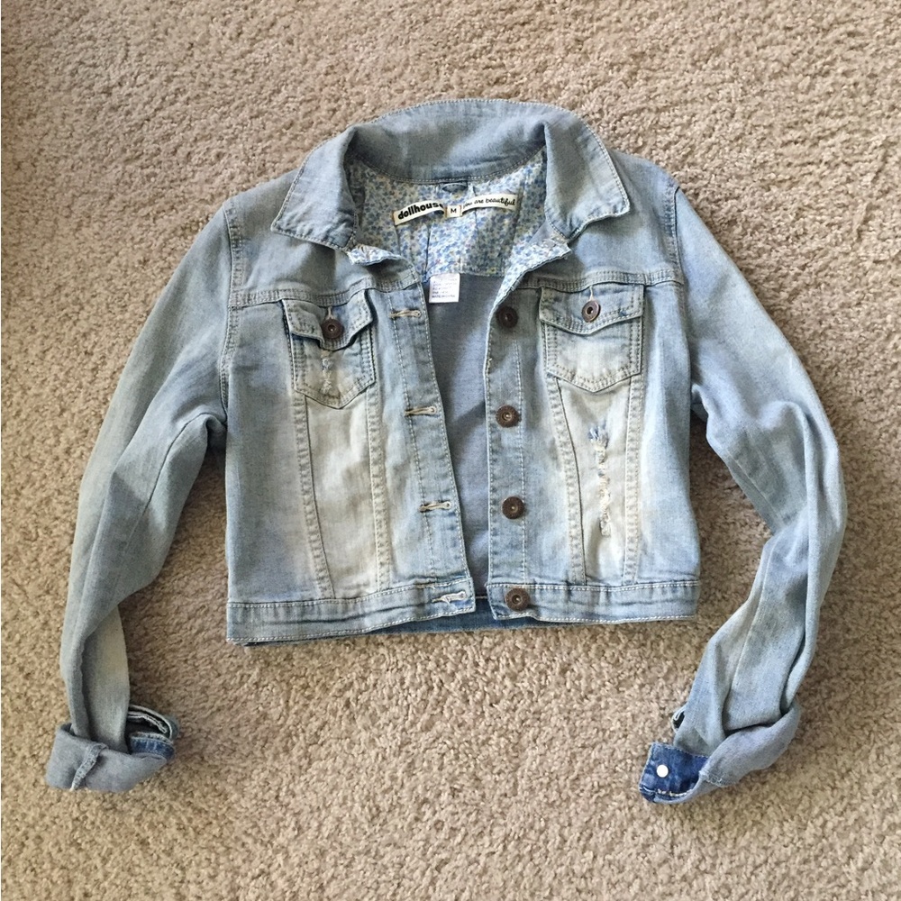 Cropped denim jacket